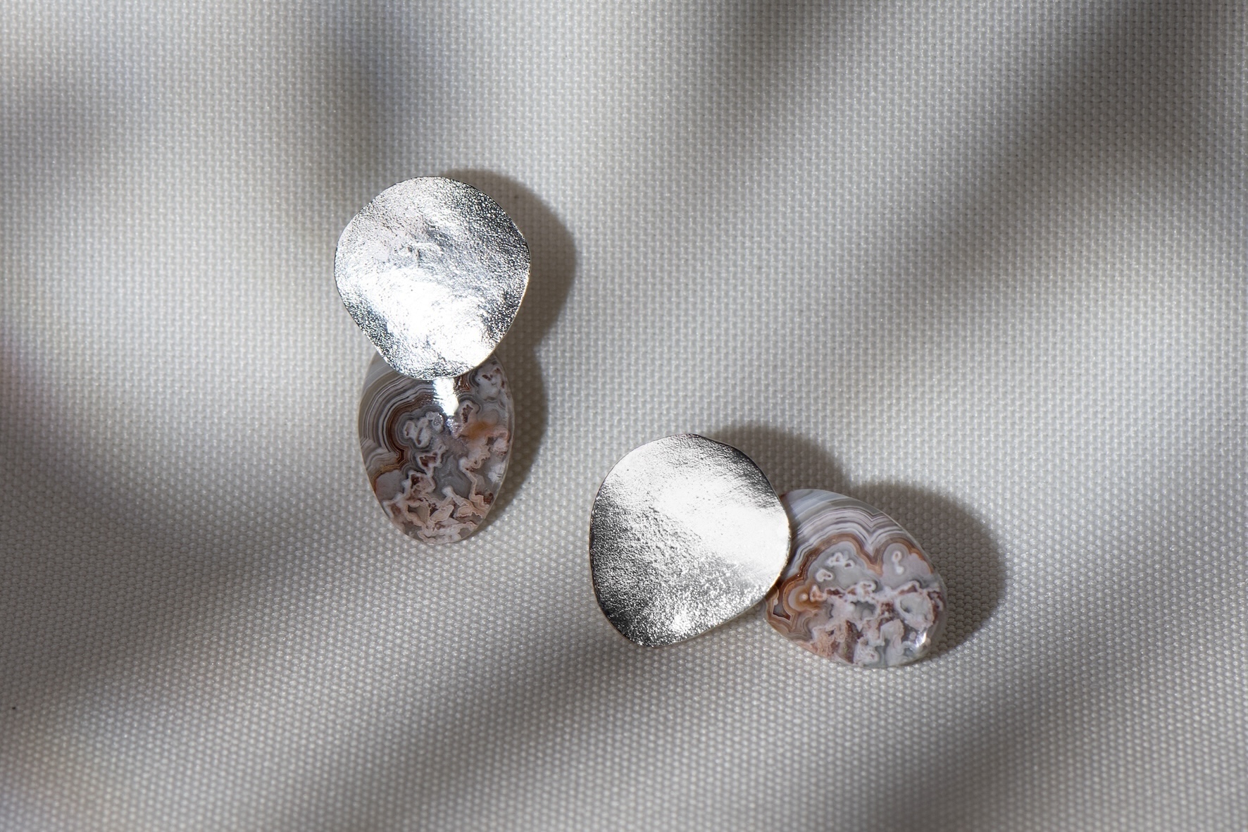 Earrings Capsule Agate