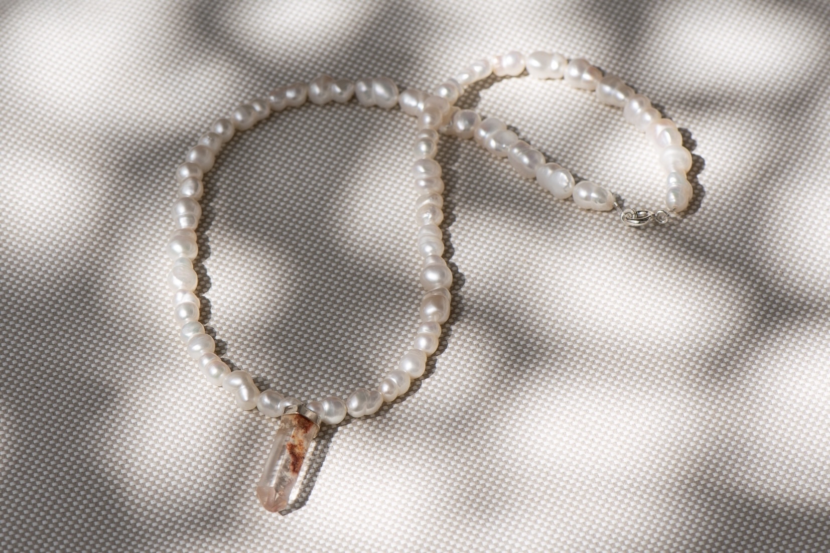 Necklace Pearl With Lodolite Quartz – Bild 3