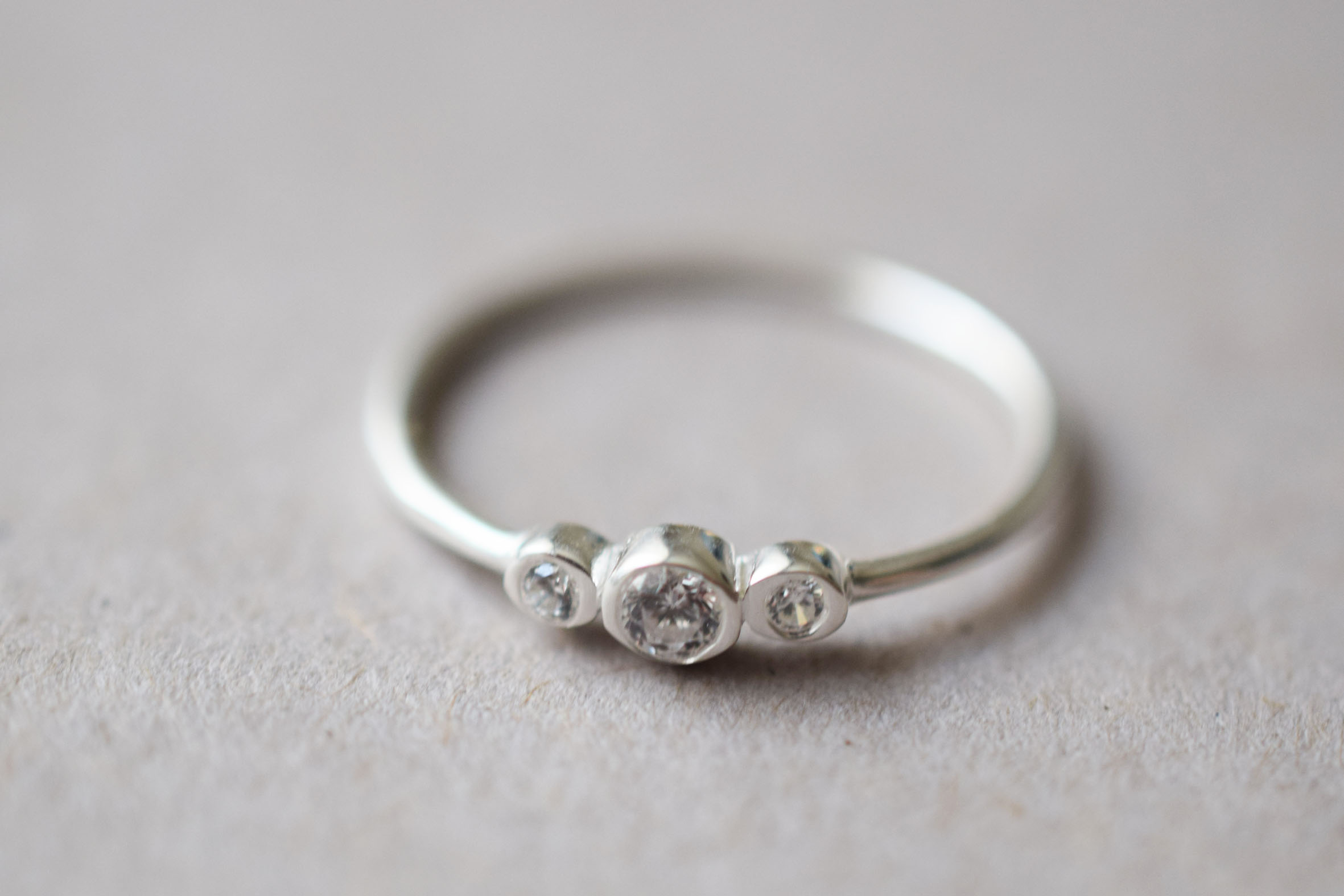 Ring 3 tiny Zirconia