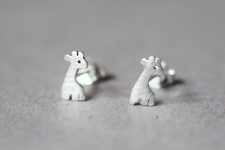 EarstudsLittleGiraffe