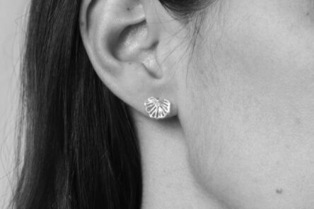 EarstudsLotus