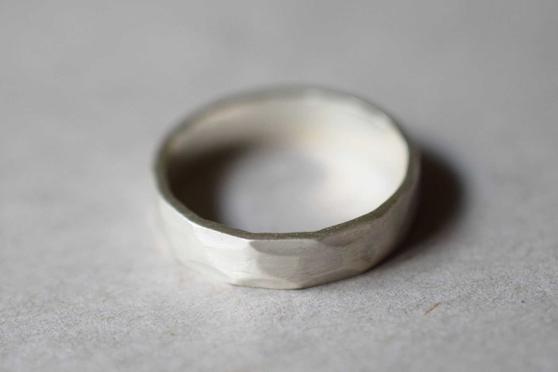 Men Ring Hammered – Bild 4