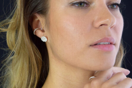 Alternative view of Earstuds Stamp Flower