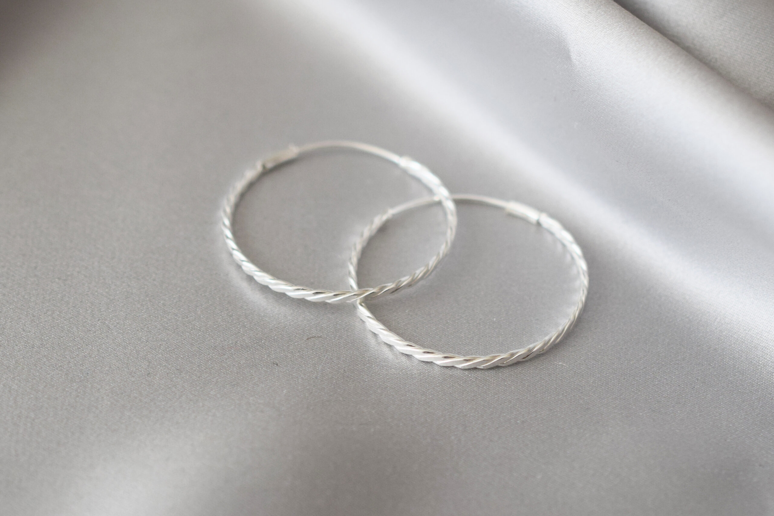 Hoops Big Twist