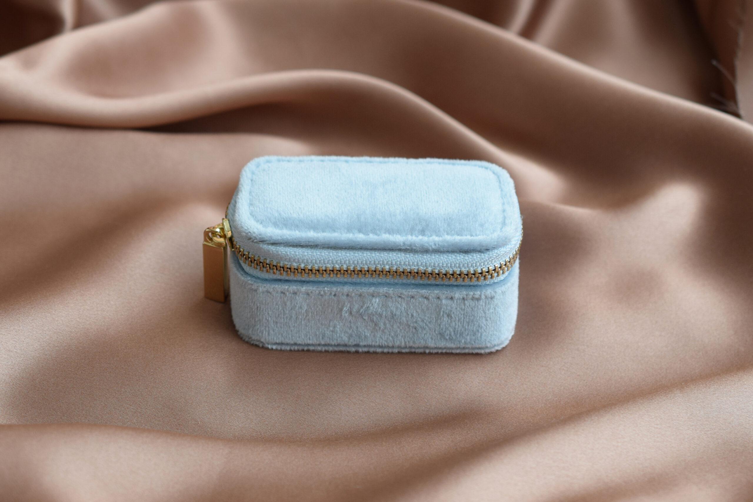 Alternative view of Small Jewelry Box Light Blue Velvet