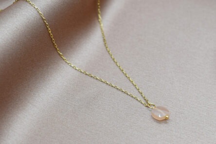 Necklace Peach Moonstone