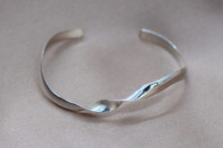 Bangle Twist