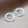 Earrings Double Ring Brushed – Bild 3