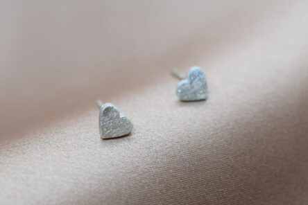 Earstuds Brushed Heart