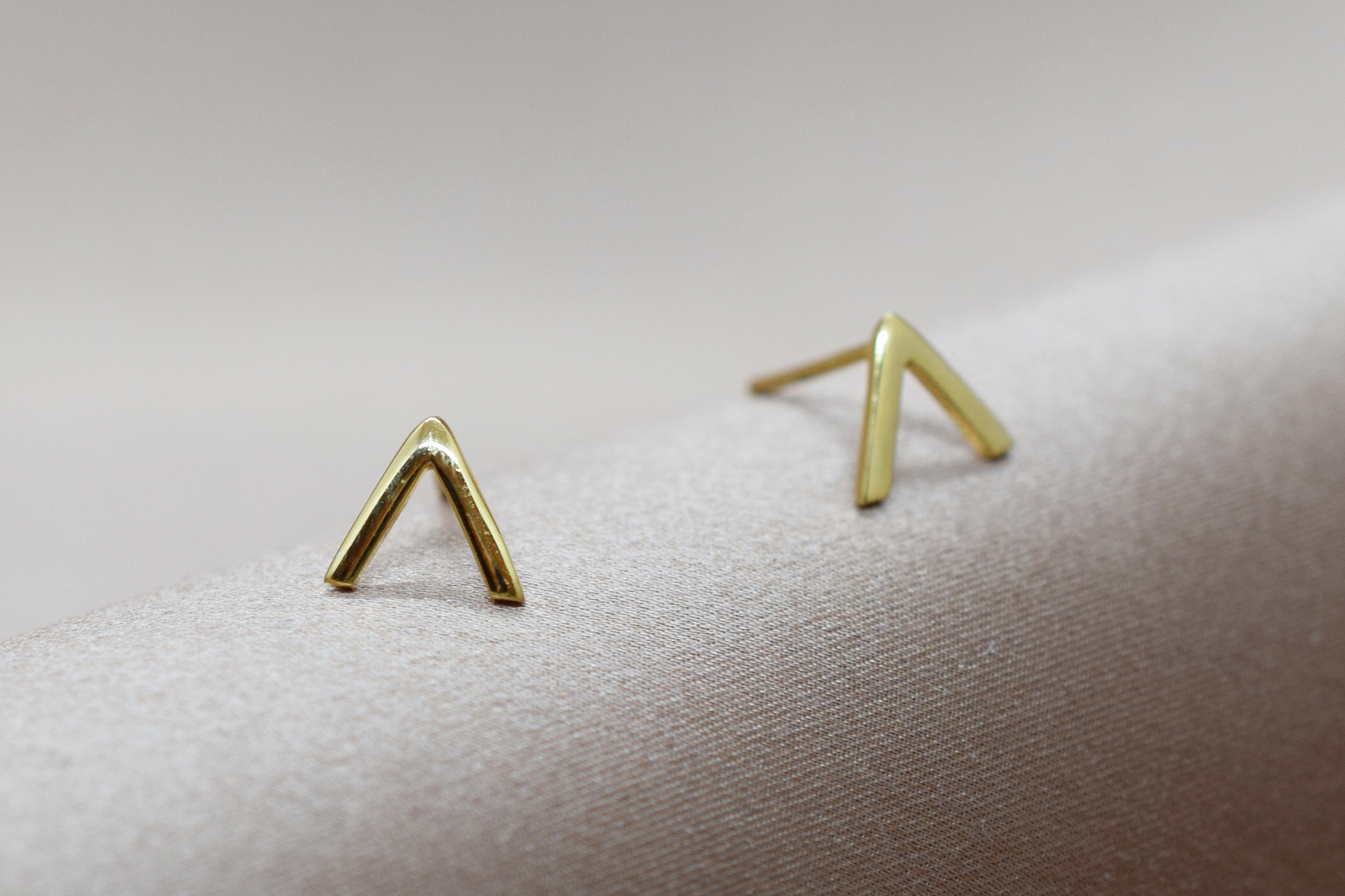 Earstuds V