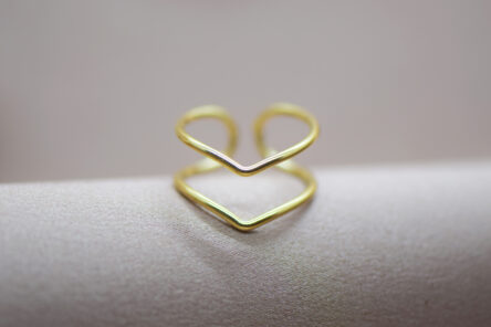 Ring Double V