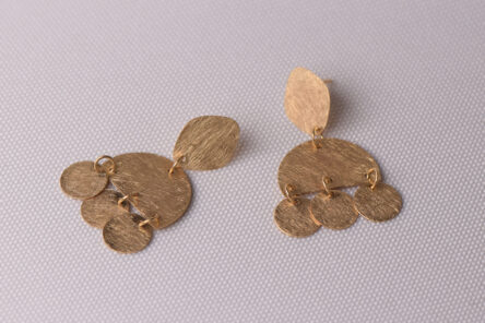 Earrings Moving Plates