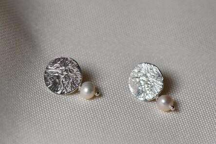 Alternative view of Earrings Organic Pearl
