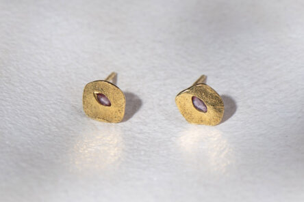 Earstuds With Rose Sapphire